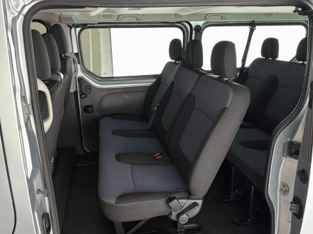 2017 Opel Vivaro - photo 21