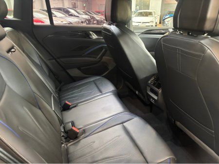 2025 Volkswagen Tiguan - photo 10