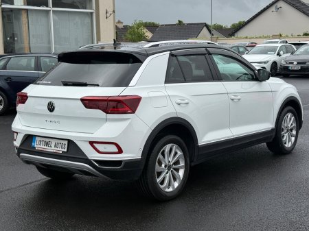 2024 Volkswagen T-Roc - photo 9