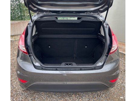 2016 Ford Fiesta - photo 10