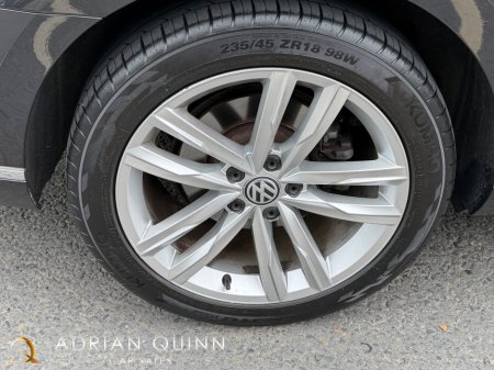 2019 Volkswagen Passat - photo 8