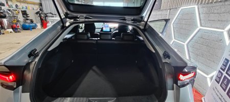 2025 Toyota Prius - photo 13