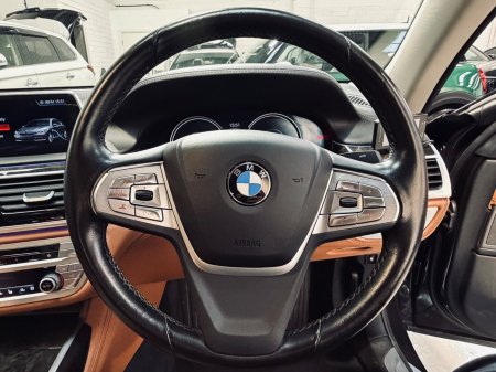 2017 BMW 7-Series - photo 24