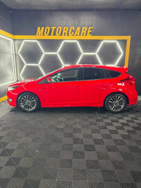 2017 Ford Focus - photo 9