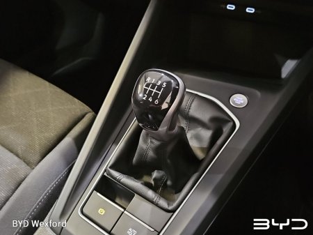 2024 Volkswagen Golf - photo 21
