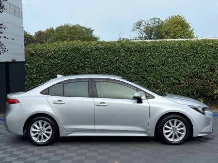 2020 Toyota Corolla - photo 2