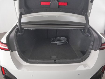 2024 BMW i5 - photo 13