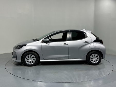 2023 Toyota Yaris - photo 4