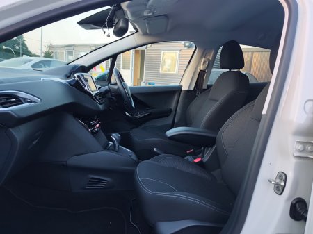 2017 Peugeot 208 - photo 15