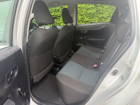 2012 Toyota Yaris - photo 10