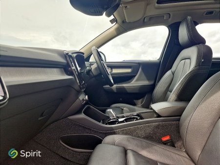 2021 Volvo XC40 - photo 3