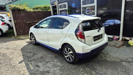 2015 Toyota Aqua - photo 7