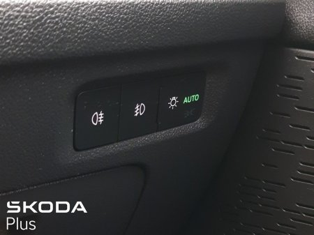 2023 Skoda Octavia - photo 18