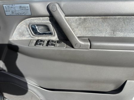 1996 Mitsubishi Pajero - photo 10