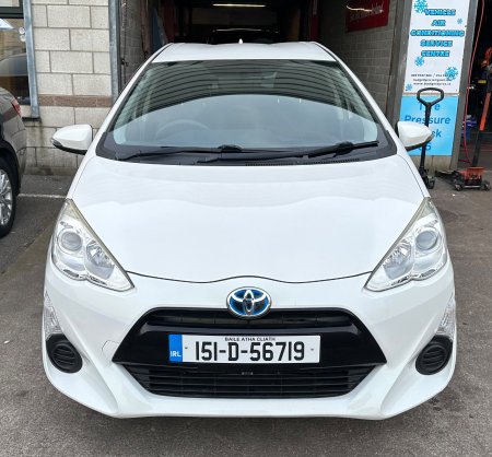 2015 Toyota Aqua - photo 3