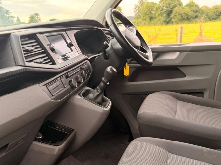 2021 Volkswagen Transporter - photo 28