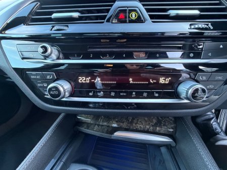 2017 BMW 5-Series - photo 37