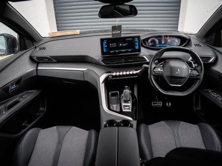 2023 Peugeot 5008 - photo 10