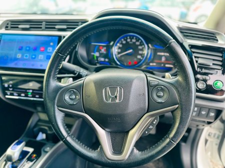 2016 Honda Grace - photo 15