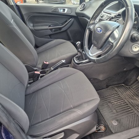 2016 Ford Fiesta - photo 8