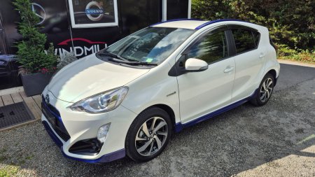 2015 Toyota Aqua - photo 5