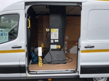 2021 Ford Transit - photo 23
