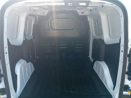 2024 Ford Transit Courier - photo 9