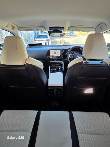 2025 Lexus NX - photo 26