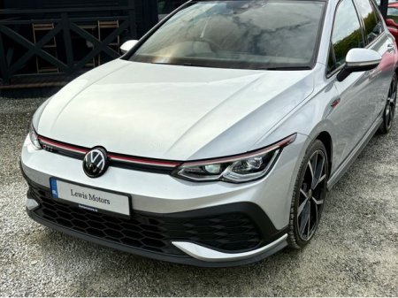 2024 Volkswagen Golf - photo 8