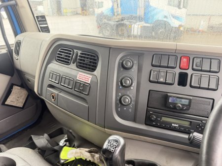 2015 DAF LF 220 - photo 18