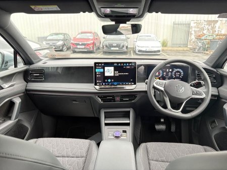 2026 Volkswagen Tiguan - photo 8
