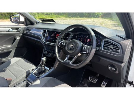 2021 Volkswagen T-Roc - photo 2