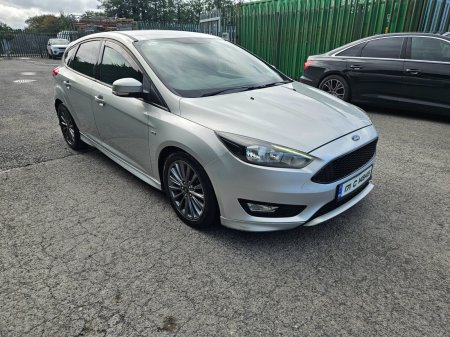 2017 Ford Focus - photo 3