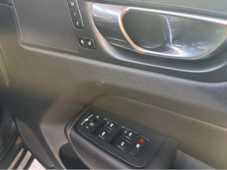 2020 Volvo XC60 - photo 13