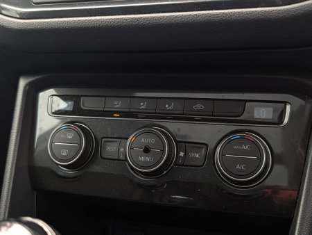 2017 Volkswagen Tiguan - photo 12