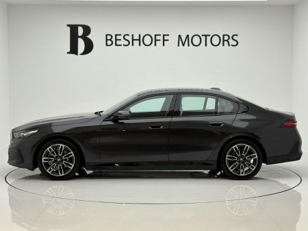 2026 BMW 5-Series - photo 2