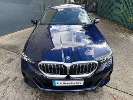 2025 BMW 5-Series - photo 3