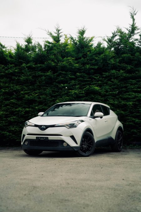 2017 Toyota C-HR 1.8 HYBRID LUNA