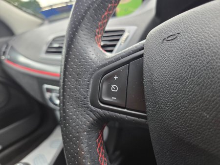 2015 Renault Megane - photo 21