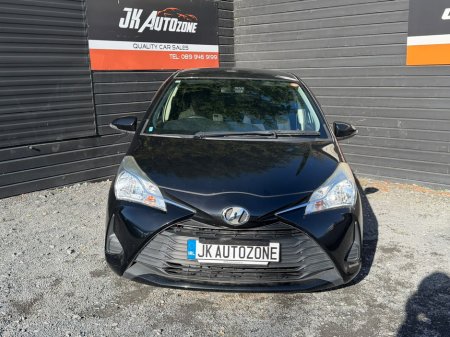 2017 Toyota Yaris - photo 2