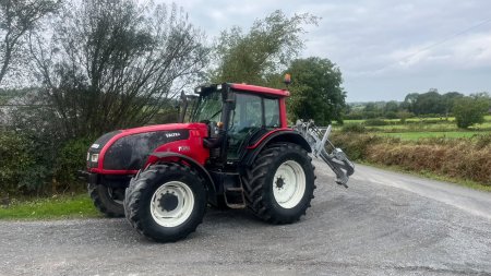 2009 Valtra T151 - photo 3