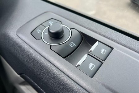 2026 Ford Transit Custom - photo 33