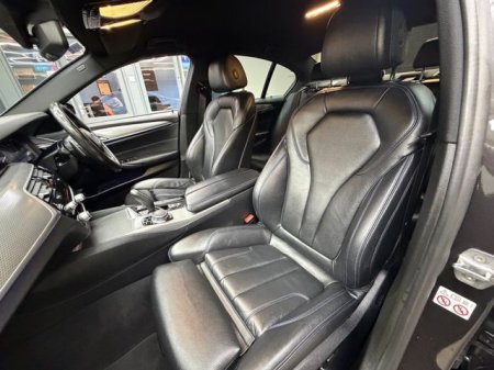 2018 BMW 5-Series - photo 25