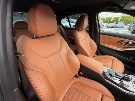 2021 BMW 3-Series - photo 14