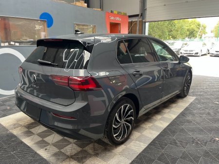 2024 Volkswagen Golf - photo 3