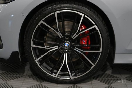 2024 BMW 3-Series - photo 9