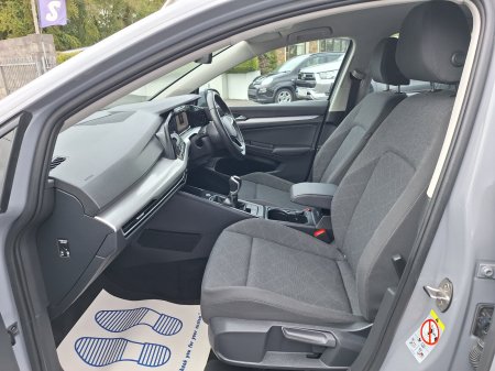 2024 Volkswagen Golf - photo 7