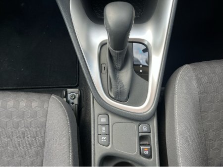 2022 Toyota Yaris - photo 17