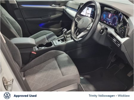 2023 Volkswagen Golf - photo 8