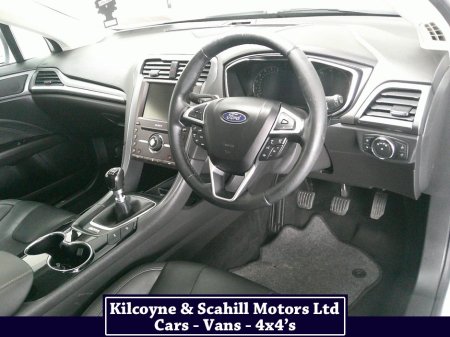 2016 Ford Mondeo - photo 22